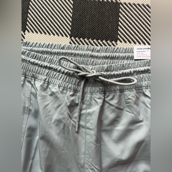 NWT XXL Old Navy Joggers 🤍 - Picture 7 of 13